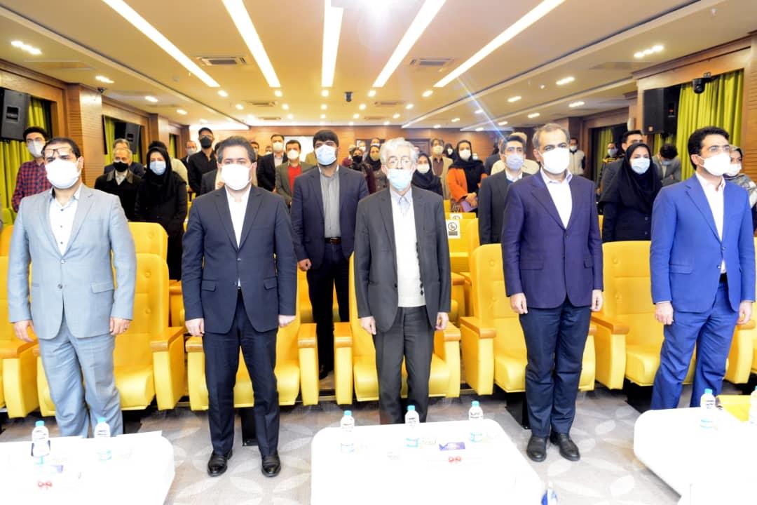 واژه‌گزینی؛ مفاهیم مدرن را با افراد غیرمتخصص به اشتراک‌ می‌گذارد