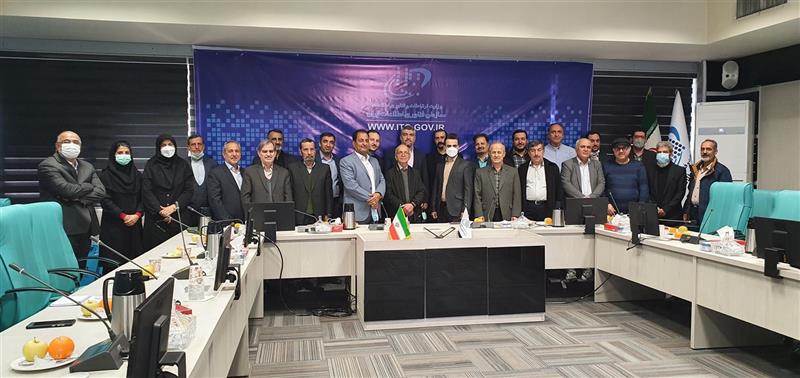 گزارش-تصویری-تجلیل-از-جانبازان-و-شهدای-سازمان-فناوری-اطلاعات-ایران