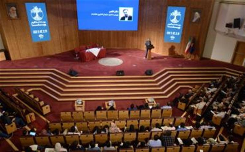 -استفاده-و-کاربرد-هوش-مصنوعی-در-دنیای-امروز-ضروری-است-